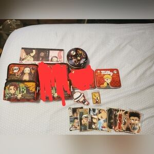 Anime-Themed Collectible Tin Set